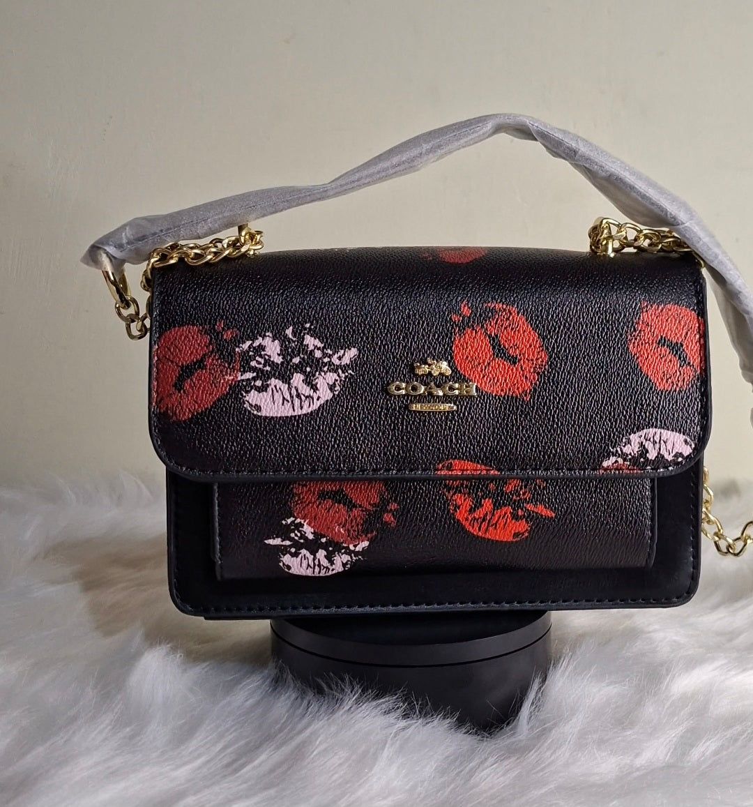 Handbags/wallets, purses