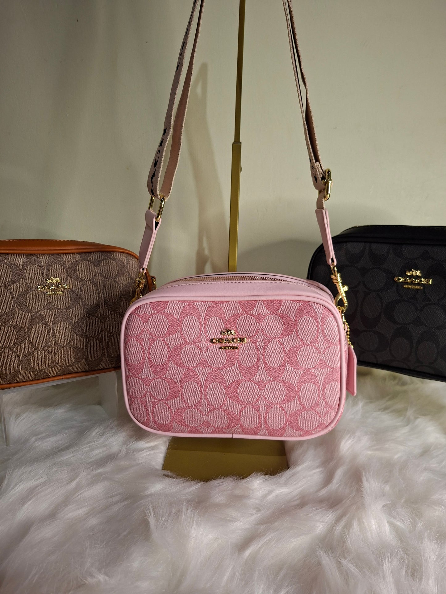 Coach cross body purse. Whatsapp 476-1357 to order.