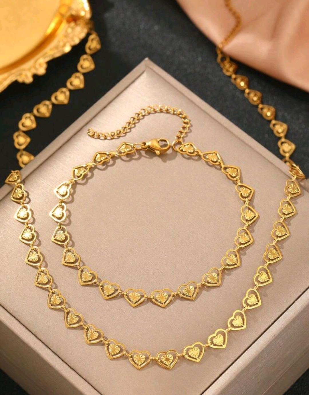 2pcs/Set Stainless Steel Heart Shaped Bracelet And Necklace Set