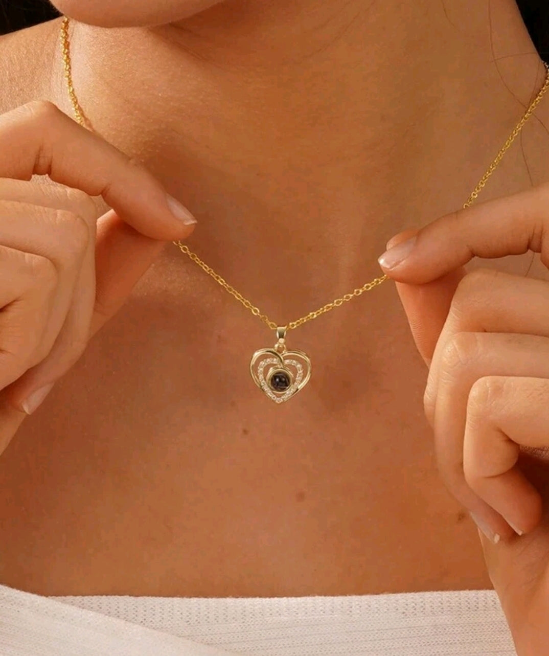 Customized Projection Necklace, Personalized Heart-Shaped Projection Photo Necklace, Rhinestone-Encrusted Heart Necklace[MJ088]