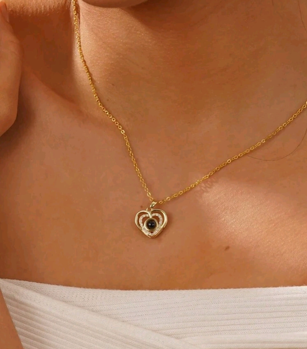 Customized Projection Necklace, Personalized Heart-Shaped Projection Photo Necklace, Rhinestone-Encrusted Heart Necklace[MJ088]