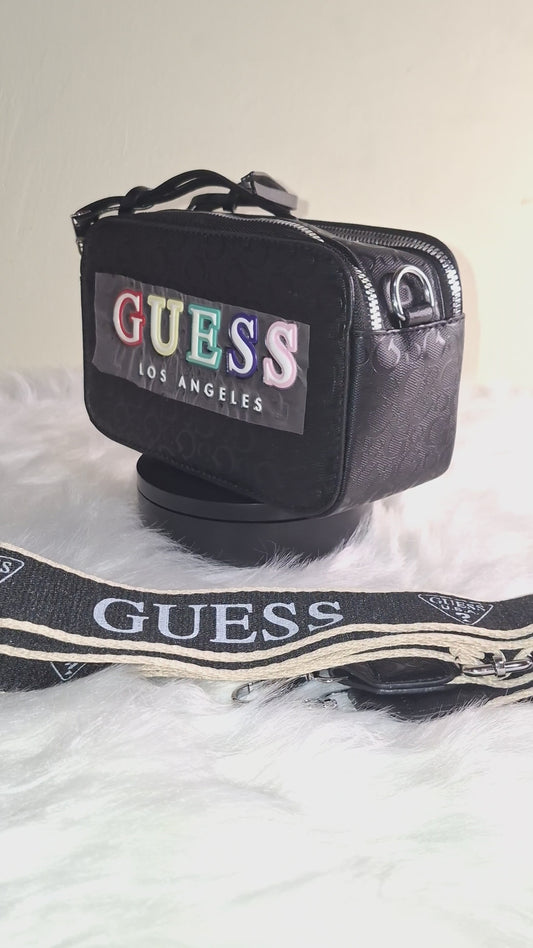 GUESS cross body purse. Whatsapp 476-1357 to order.